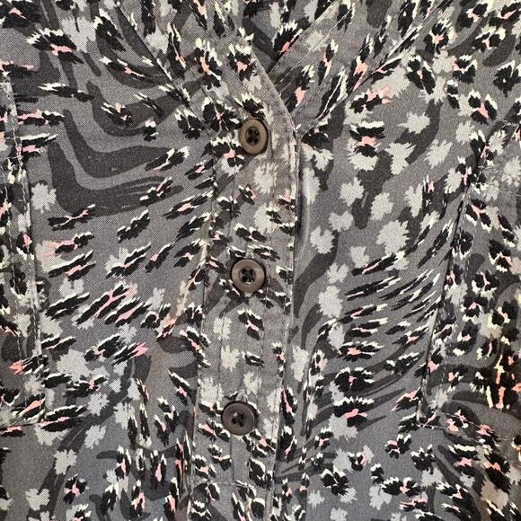 Torrid Harper Women's 2X Animal Print V-Neck Popover Blouse 3/4 Roll Tab Sleeves - Picture 4 of 10